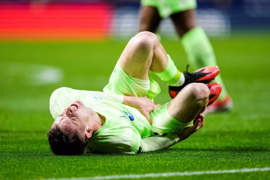 Barcelona Faces Injury Setbacks: Marc Casadó Out for Two Months, Iñigo Martínez Sidelined 1 Barcelona