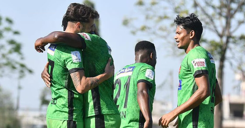Gokulam Kerala continues winning streak in I-League; beats Namdhari FC 3-1, moves to fourth place with 31 points 1 Gokulam Kerala