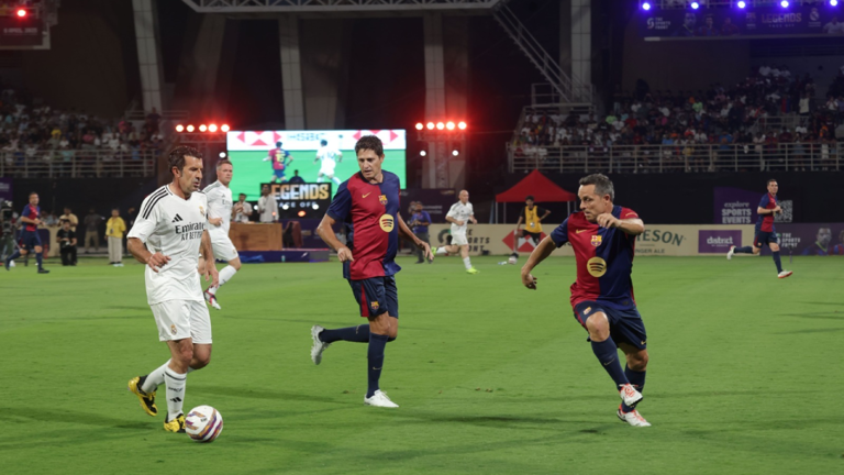 Real Madrid win Mumbai Clasico; beat Barcelona led by Carlos Puyol 2-0 1 AA1CpSpa
