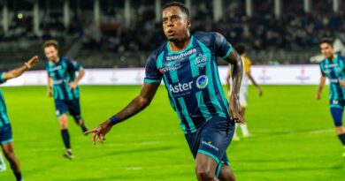 Picsart 25 10 02 21 49 40 732 1024x683 1